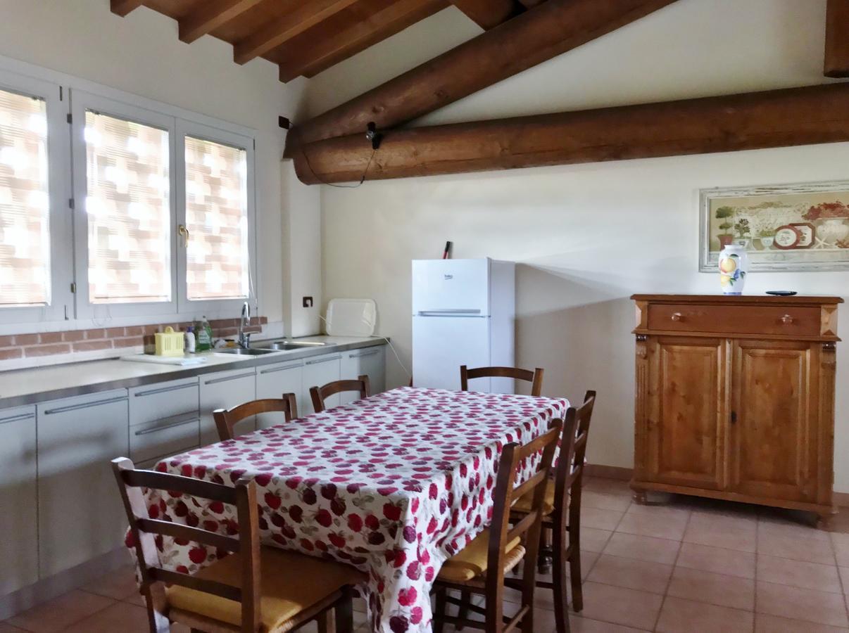 Agriturismo Corte Salandini Ponti sul Mincio Bagian luar foto