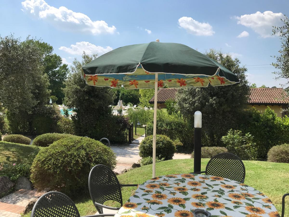 Agriturismo Corte Salandini Ponti sul Mincio Bagian luar foto